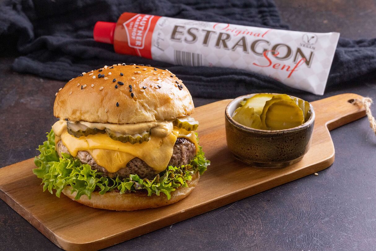 Cheeseburger_(c)Florence Stoiber