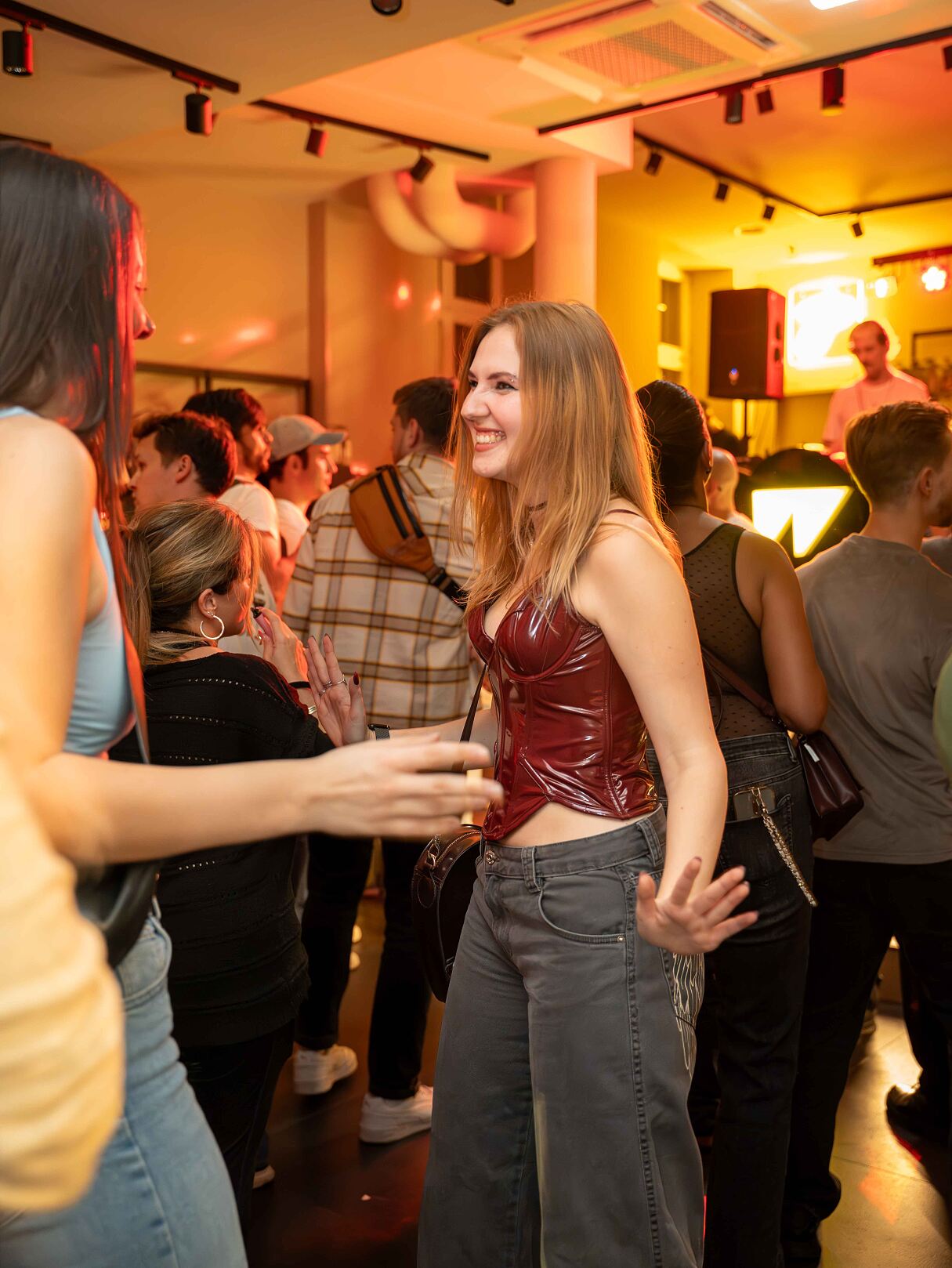 COFFEE-RAVE-CLUB_30.10.2025_V00-33