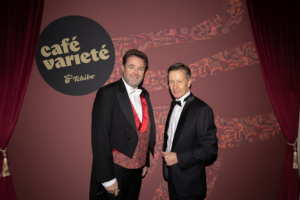 5_Kommerzialrat Wolfgang Binder, Geschäftsführer des Kaffeesiederballs und Paul Unterluggauer, Tchibo Österreich Geschäftsführer